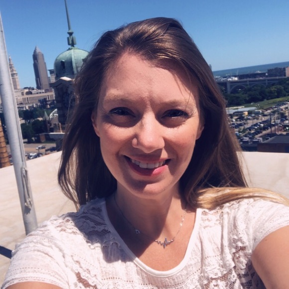 Meet your Posher, Rachel - Picture 4 of 9